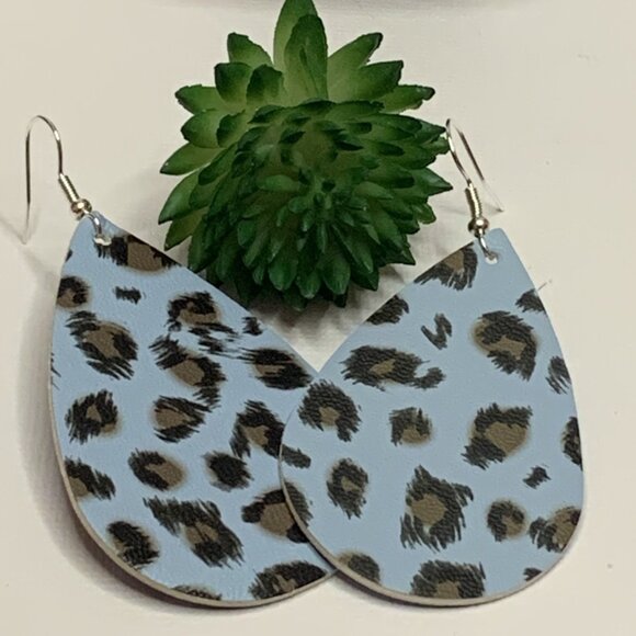 Leopard Print Earring, Animal Print Earring, Leopard Earring, Gift Idea, Animal - Picture 1 of 4